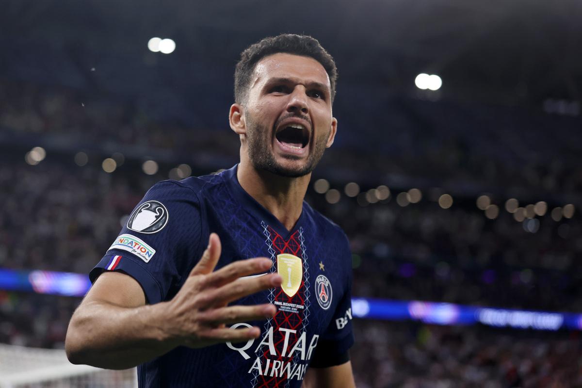 Milan pourrait vendre Santiago Giménez à Orlando City pour financer la venue de Gonçalo Ramos