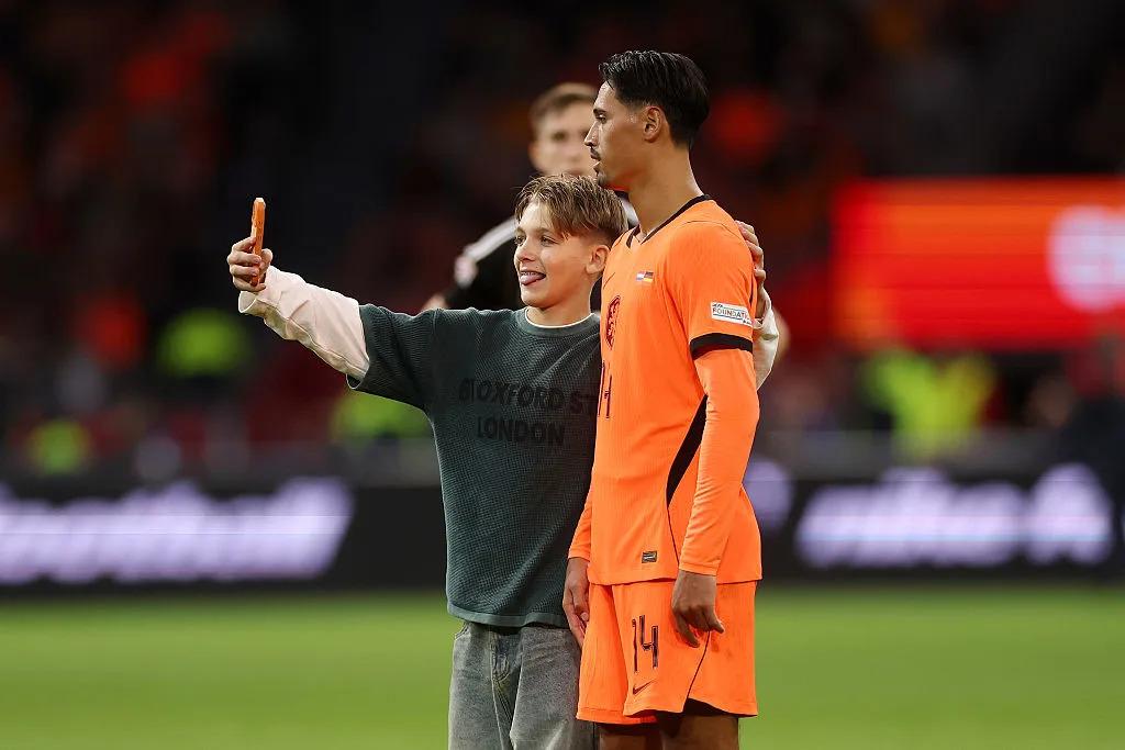 Severe sanction: teenager banned from stadium for five years
